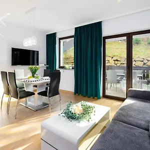 https://apartament-z-ogrodem-apartalala.karpacz-hotel.com